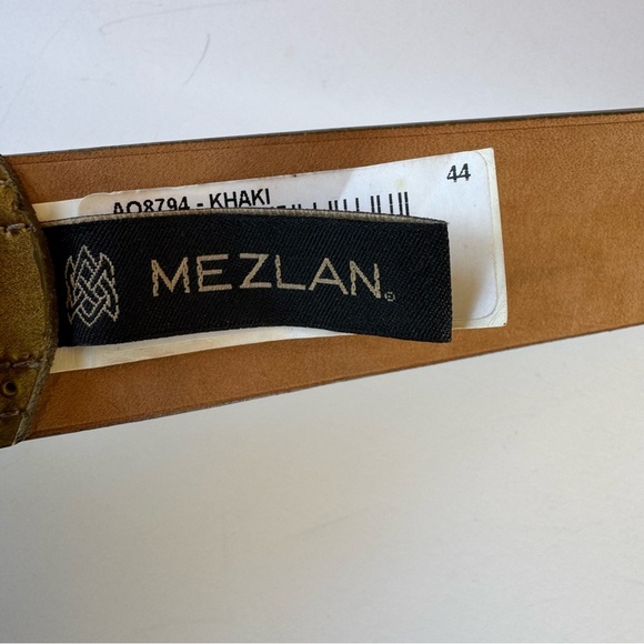 Mezlan Tan Khaki Leather Belt with Silver Buckle size 44 - Picture 8 of 9